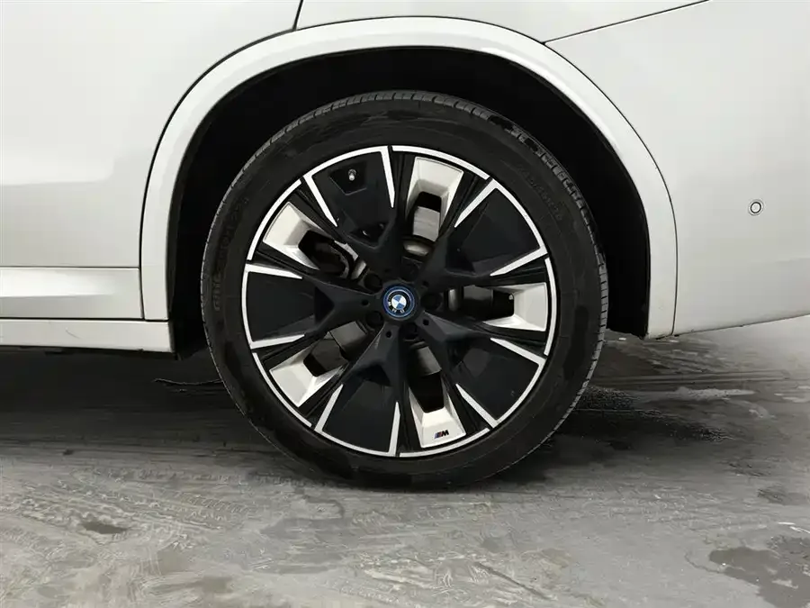 BMW iX3 2022 innovative model 2022 — миниатюра 3