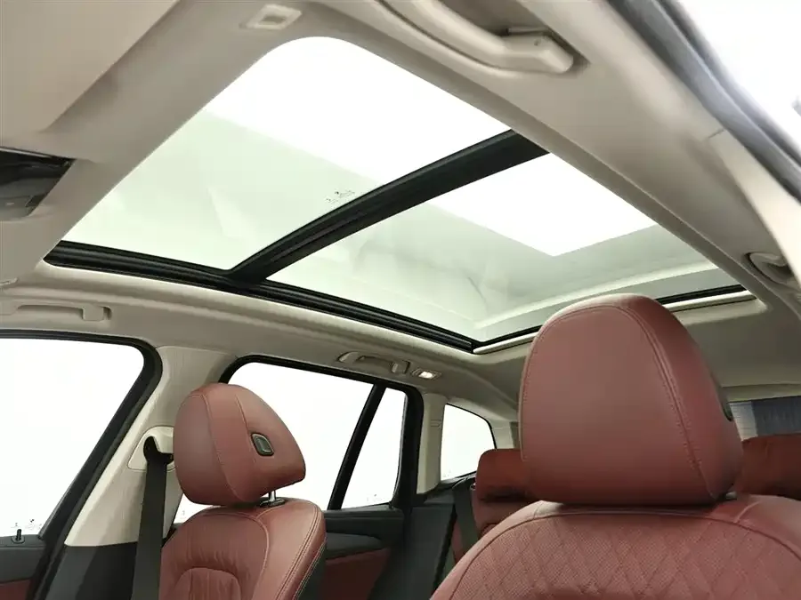 BMW iX3 2022 innovative model 2022 — миниатюра 4