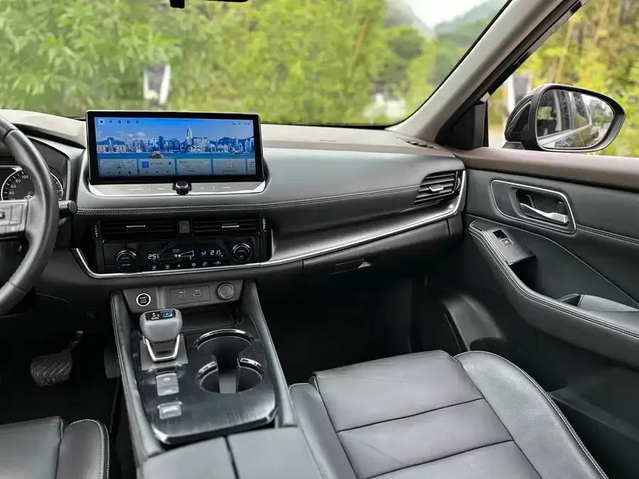 Nissan X-Trail X-Trail 2021 VC-Turbo 300 CVT 2WD Deluxe Edition 2022 — миниатюра 4