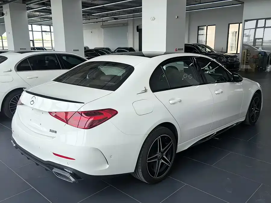 Mercedes-Benz Class C Mercedes-Benz C-Class 2025 C 260 L Night Sports Edition 2024 — миниатюра 4