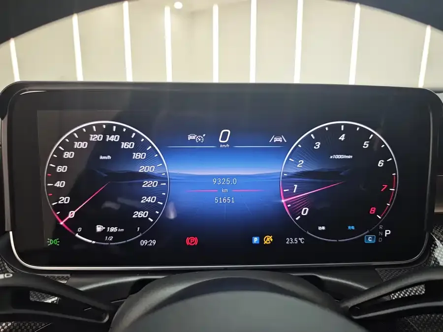 Mercedes-Benz Class C Mercedes-Benz C-Class 2025 C 260 L Sports Edition 2025 — миниатюра 2
