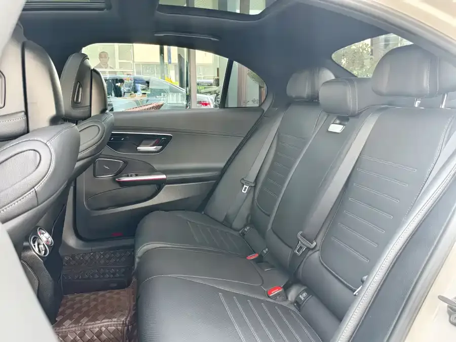 Mercedes-Benz Class C Mercedes-Benz C-Class 2023 C 260 L Sports Edition 2023 — миниатюра 5