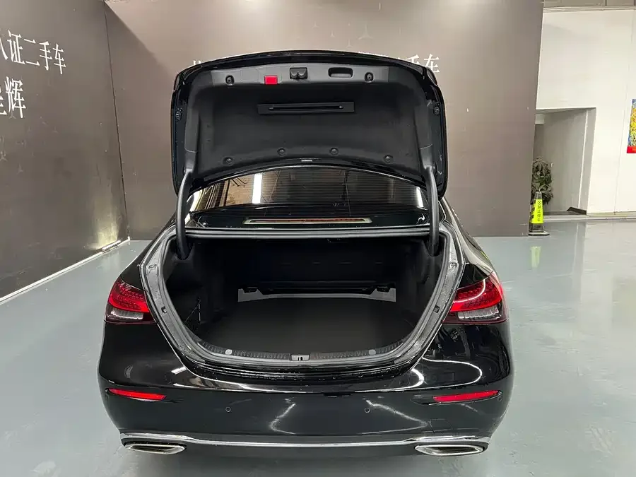 Mercedes-Benz E-Class Mercedes-Benz E-Class 2022 facelift E 260 L 2022 — миниатюра 4