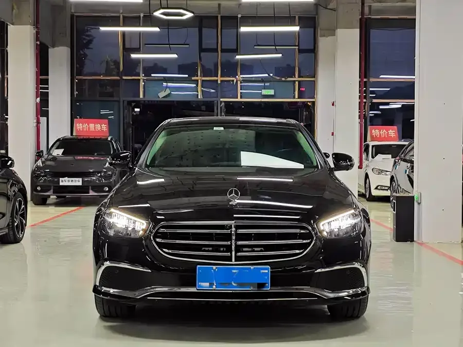 Mercedes-Benz E-Class 2023