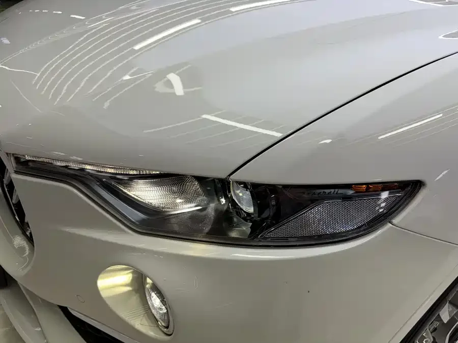 Maserati Levante Levante 2022 2.0T GT Edge Edition 2022 — миниатюра 4