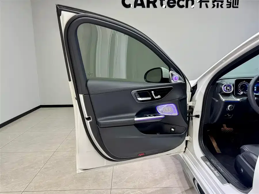 Mercedes-Benz Class C Mercedes-Benz C-Class 2024 C 260 L Sports Edition 2023 — миниатюра 5