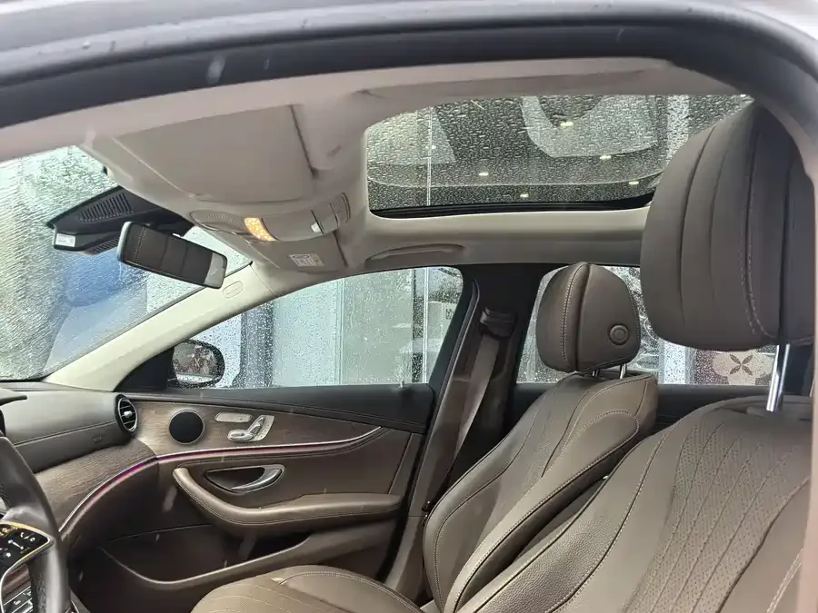 Mercedes-Benz E-Class Mercedes-Benz E-Class 2023 facelift E 300 L Fashion Edition 2023 — миниатюра 3