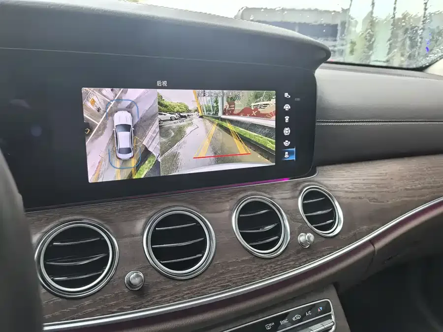 Mercedes-Benz E-Class Mercedes-Benz E-Class 2023 facelift E 300 L Fashion Edition 2023 — миниатюра 5