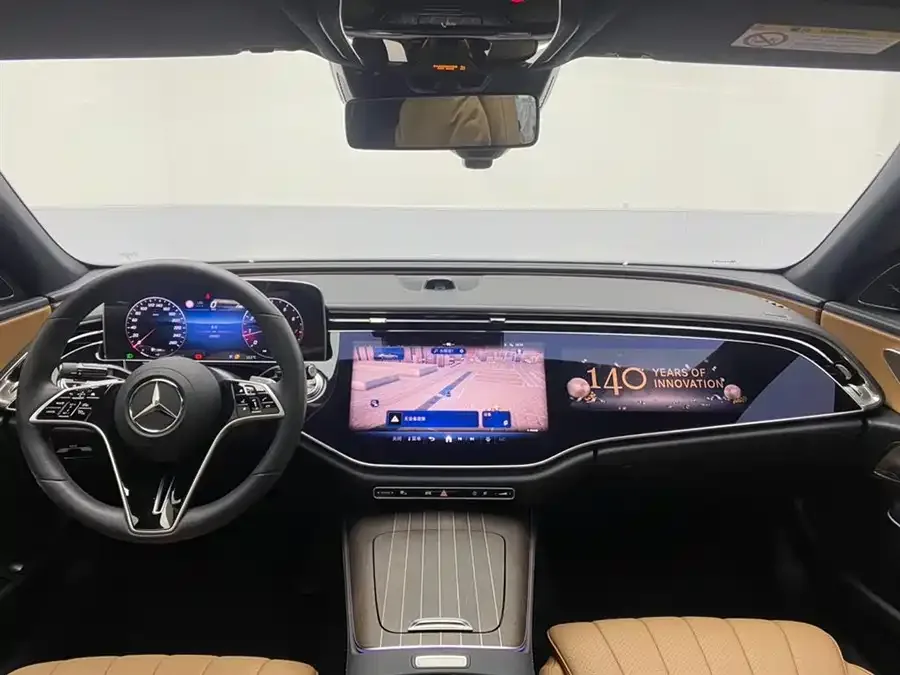 Mercedes-Benz E-Class Mercedes-Benz E-Class 2024 facelift E 300 L Luxury Edition 2024 — миниатюра 4