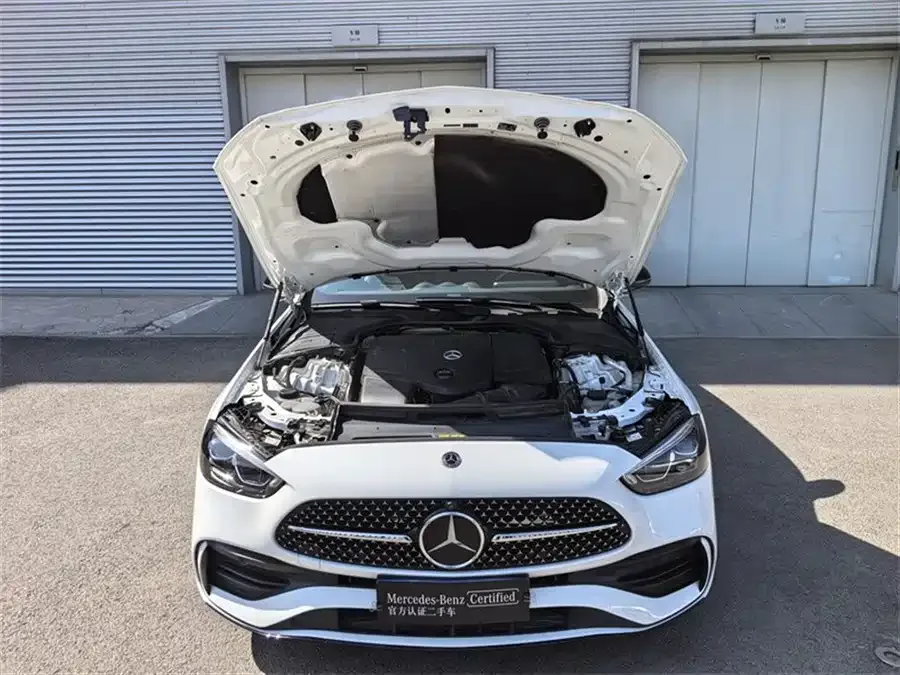 Mercedes-Benz Class C Mercedes-Benz C-Class 2025 C 260 L Night Sports Edition 2024 — миниатюра 4