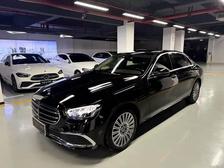 Mercedes-Benz E-Class 2022