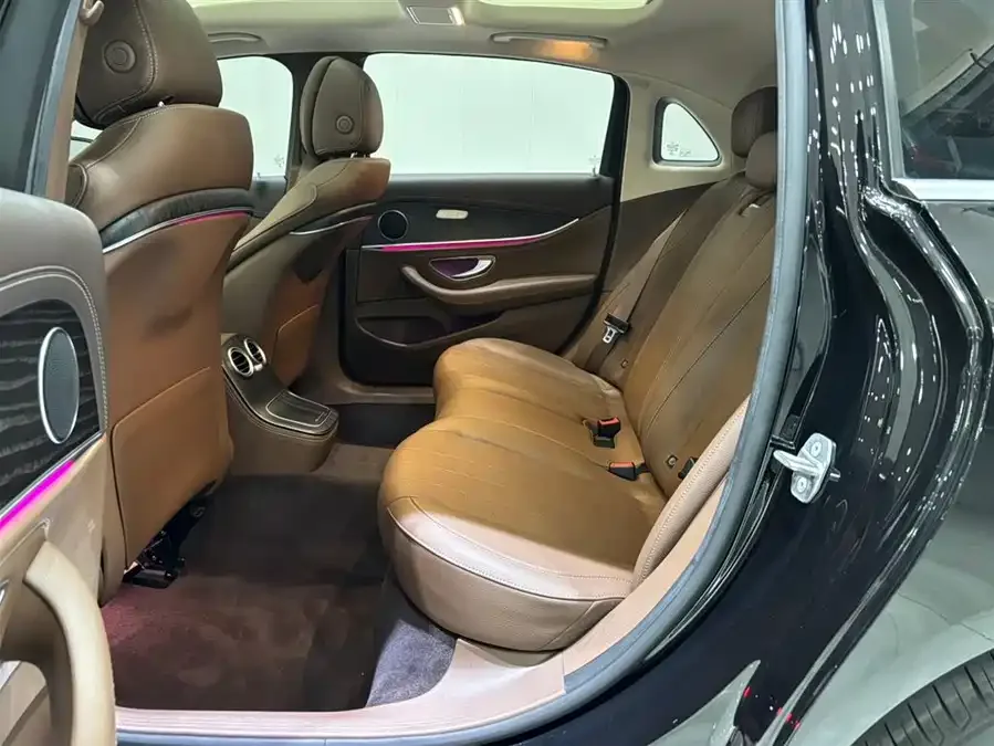 Mercedes-Benz E-Class Mercedes-Benz E-Class 2022 E 300 L Fashion Edition 2022 — миниатюра 3