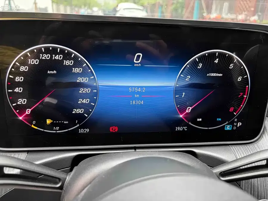 Mercedes-Benz Class C Mercedes-Benz C-Class 2024 C 260 L Haoye Sports Edition 2024 — миниатюра 4