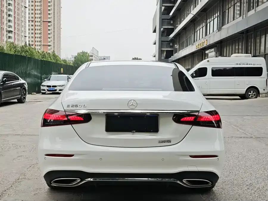Mercedes-Benz E-Class Mercedes-Benz E-Class 2023 E 260 L Sports 2023 — миниатюра 3