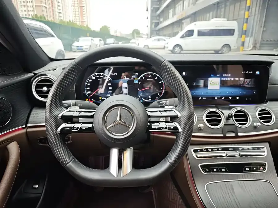 Mercedes-Benz E-Class Mercedes-Benz E-Class 2023 E 260 L Sports 2023 — миниатюра 4