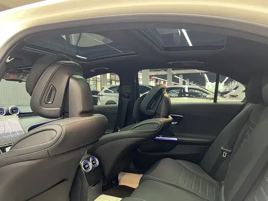 Mercedes-Benz Class C Mercedes-Benz C-Class 2023 C 260 L Sport Edition 2024 — миниатюра 5