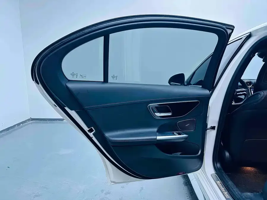 Mercedes-Benz Class C Mercedes-Benz C-Class 2023 C 260 L Sports Edition 2023 — миниатюра 3