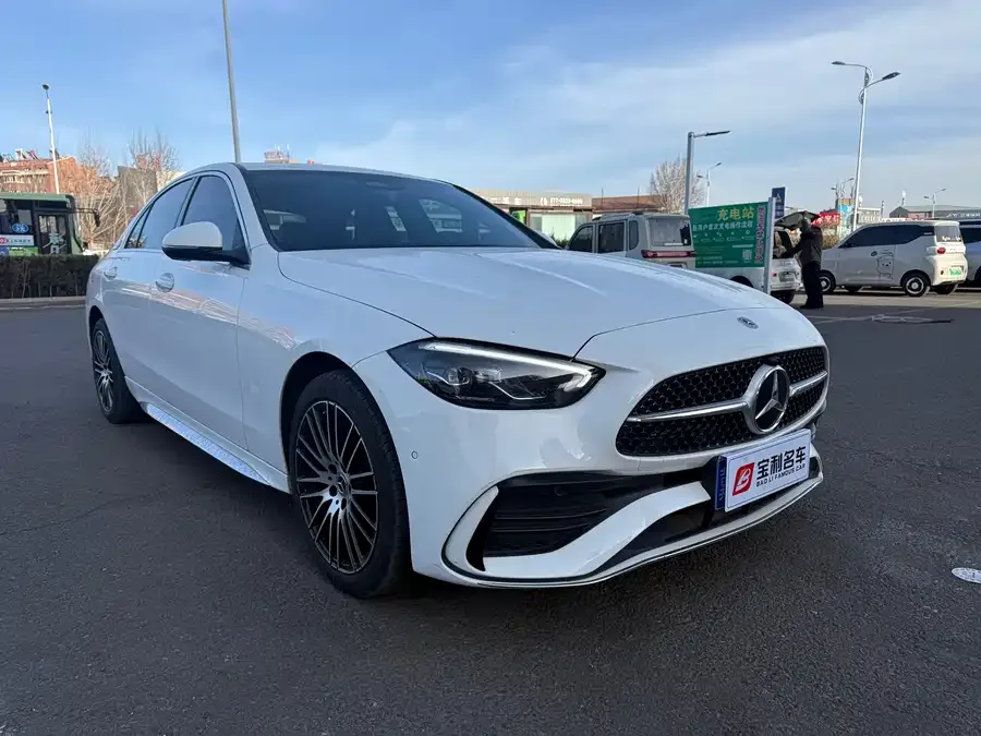 Mercedes-Benz Class C Mercedes-Benz C-Class 2024 C 200 L Sports Edition 2024 — миниатюра 3