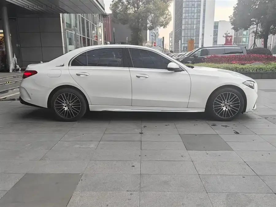 Mercedes-Benz Class C Mercedes-Benz C-Class 2023 C 260 L Sports Edition 2023 — миниатюра 2