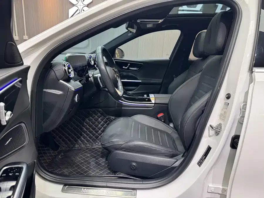 Mercedes-Benz Class C Mercedes-Benz C-Class 2023 C 260 L Sports Edition 2023 — миниатюра 2