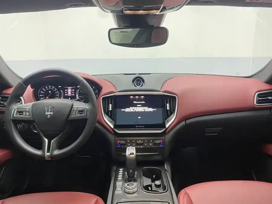 Maserati GHIBLI Ghibli 2021 2.0T Edge Edition 2022 — миниатюра 4