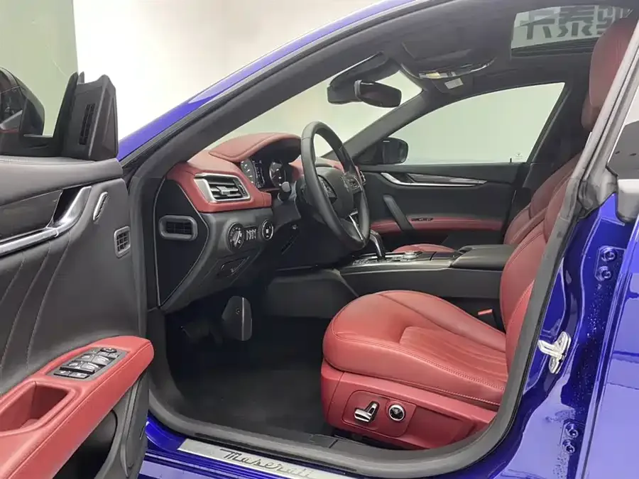 Maserati GHIBLI Ghibli 2021 2.0T Edge Edition 2022 — миниатюра 5