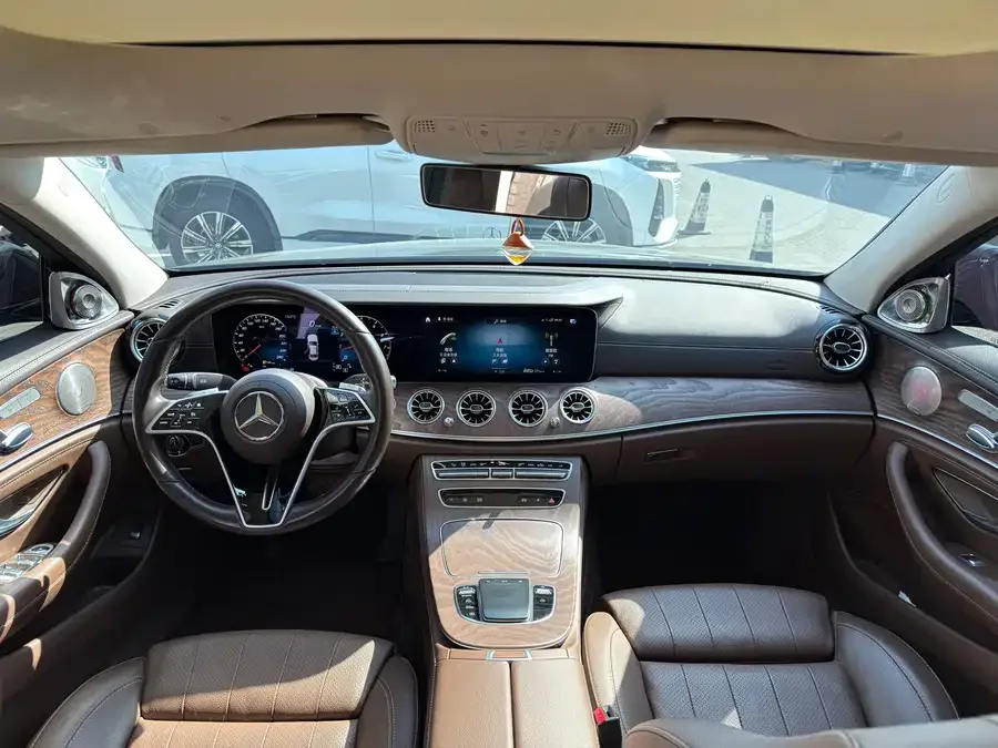 Mercedes-Benz E-Class Mercedes-Benz E-Class 2023 facelift E 260 L 2023 — миниатюра 4