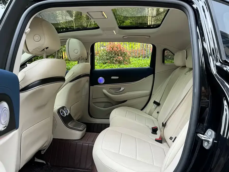 Mercedes-Benz E-Class Mercedes-Benz E-Class 2023 E 300 L Sports Fashion Edition 2024 — миниатюра 3
