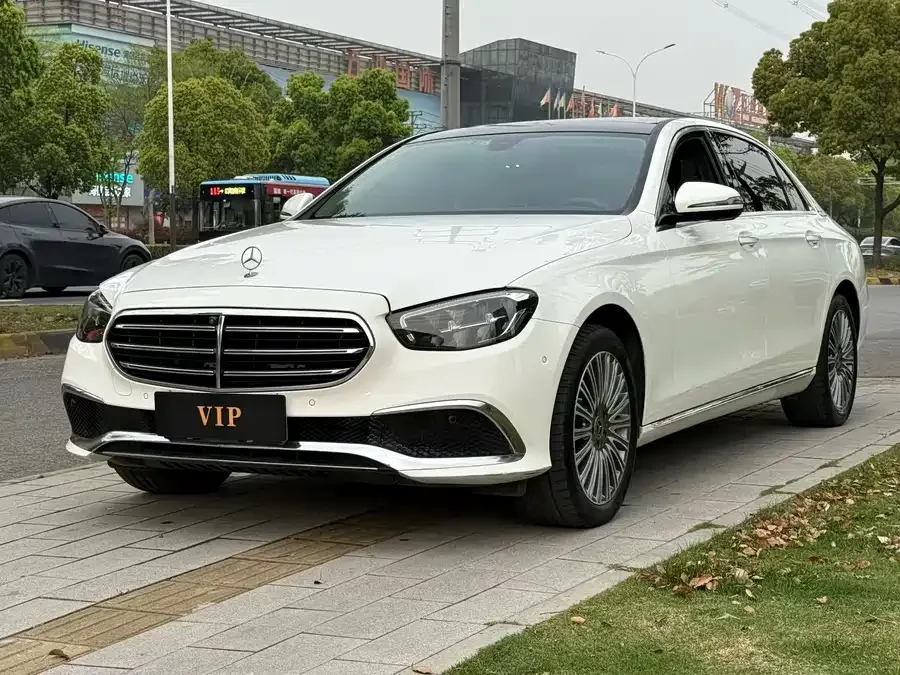 Mercedes-Benz E-Class 2023