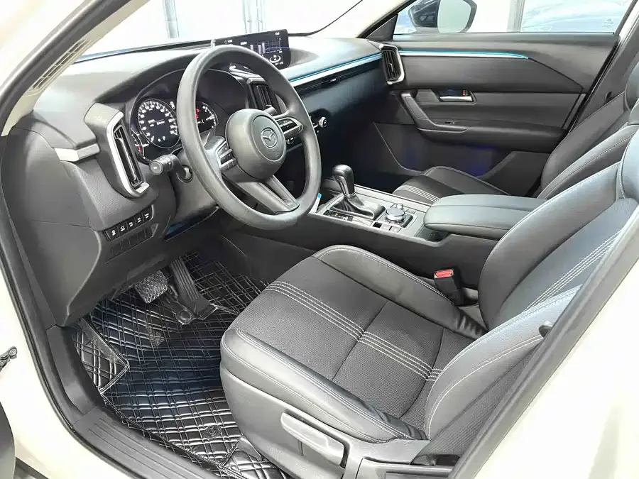 Mazda CX-50 Mazda CX-50 also available for 2023 2.0L Leading Edition 2023 — миниатюра 4