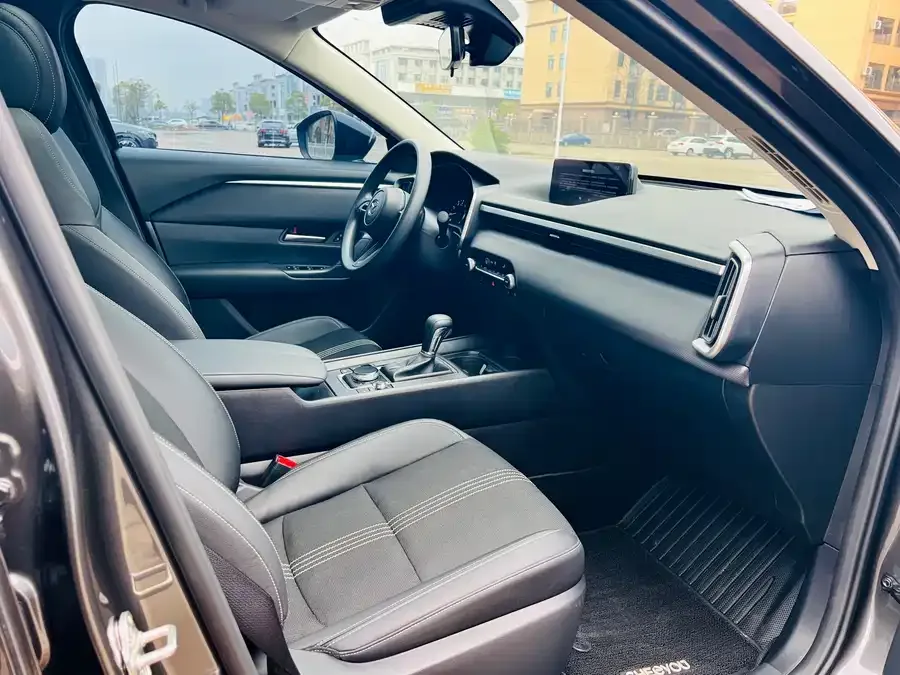 Mazda CX-50 Mazda CX-50 also available for 2023 2.0L Leading Edition 2023 — миниатюра 4