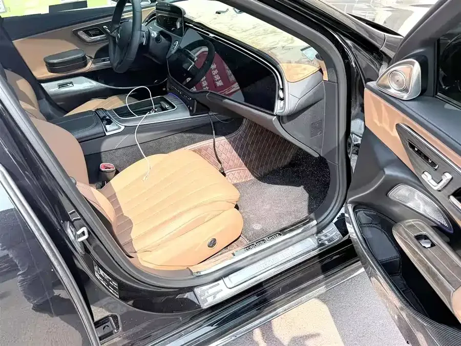 Mercedes-Benz E-Class Mercedes-Benz E-Class 2025 facelift E 300 L Luxury Edition 2025 — миниатюра 5