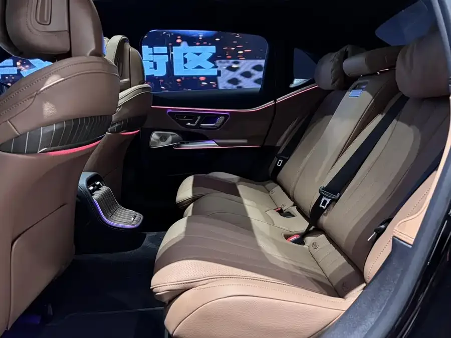Mercedes-Benz E-Class Mercedes-Benz E-Class 2025 facelift E 300 L Luxury Edition 2025 — миниатюра 4