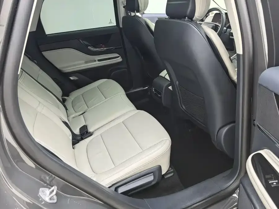 Lincoln Adventurer 2022 Explorer 2.0T 2WD Elegant Edition 2023 — миниатюра 5