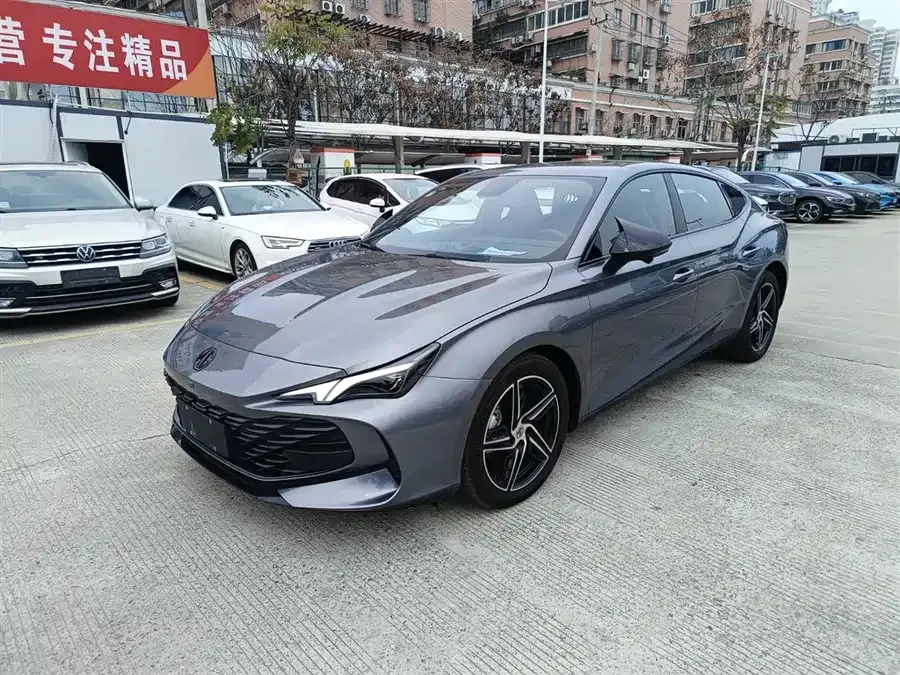 MG 7 MG7 2025 1.5T 300 DCT Luxury Edition 2025 — фото 1, купить с доставкой в Москву