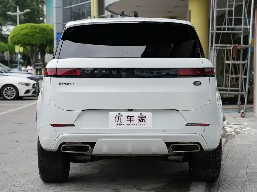 Land Rover Range Rover Sport Range Rover Sport 2024 400PS Dynamic SE 2024 — миниатюра 2
