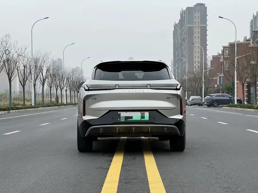 Lynk & Co 08 EM-P Lynk & Co 08 EM-P 2023 model 120km long range Halo 2024 — миниатюра 5