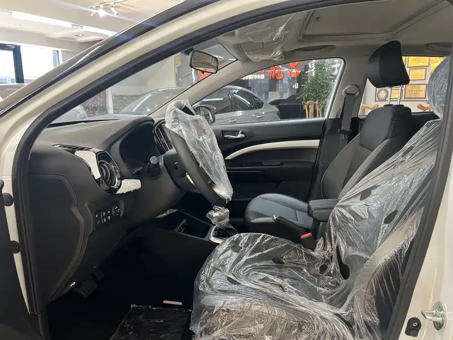 Kia KX1 Yipao 2021 1.4L CVT fun sunroof model 2025 — миниатюра 2