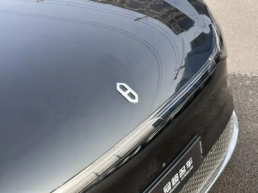 AITO M9 QM9 2024 Pure Electric Ultra Edition 100kWh 5-seater Edition 2026 — миниатюра 2