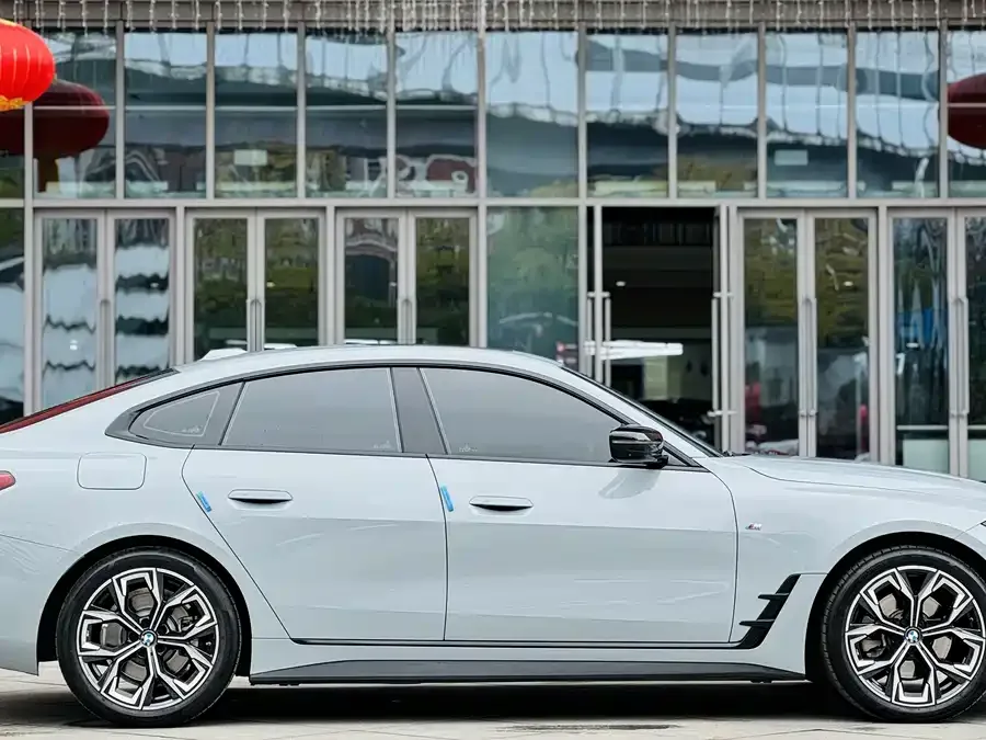 BMW 4 Series 2022 BMW 4 Series 425i Gran Coupe M Sport Package 2022 — миниатюра 5