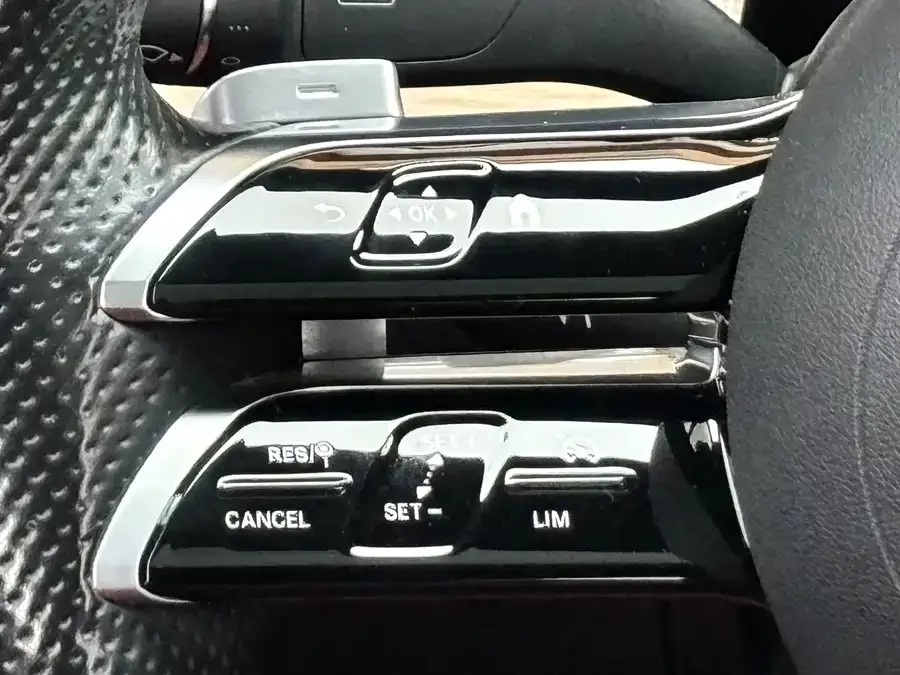 Mercedes-Benz E-Class Mercedes-Benz E-Class (Imported) 2021 E 300 Coupe 2022 — миниатюра 4