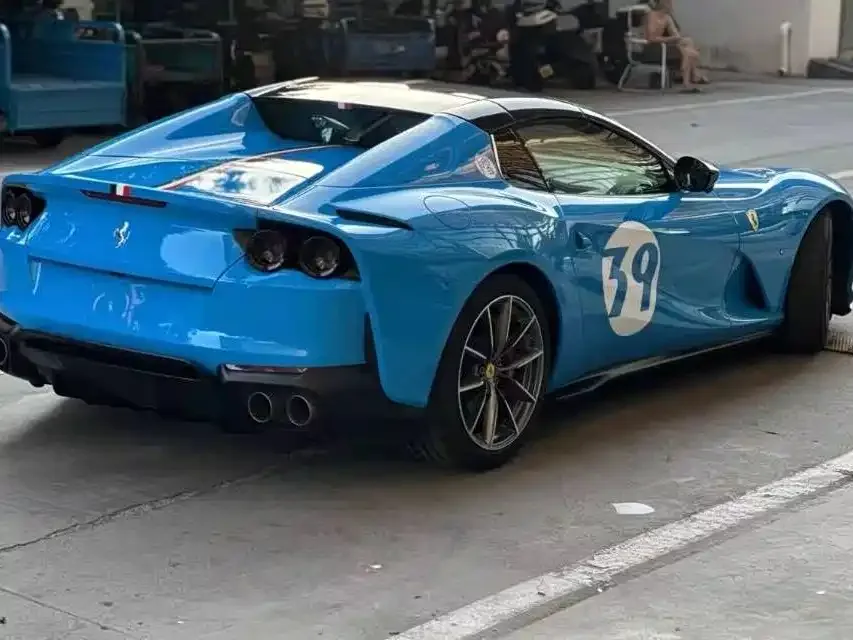 Ferrari 812 Ferrari 812 2020 6.5L GTS 2023 — миниатюра 3