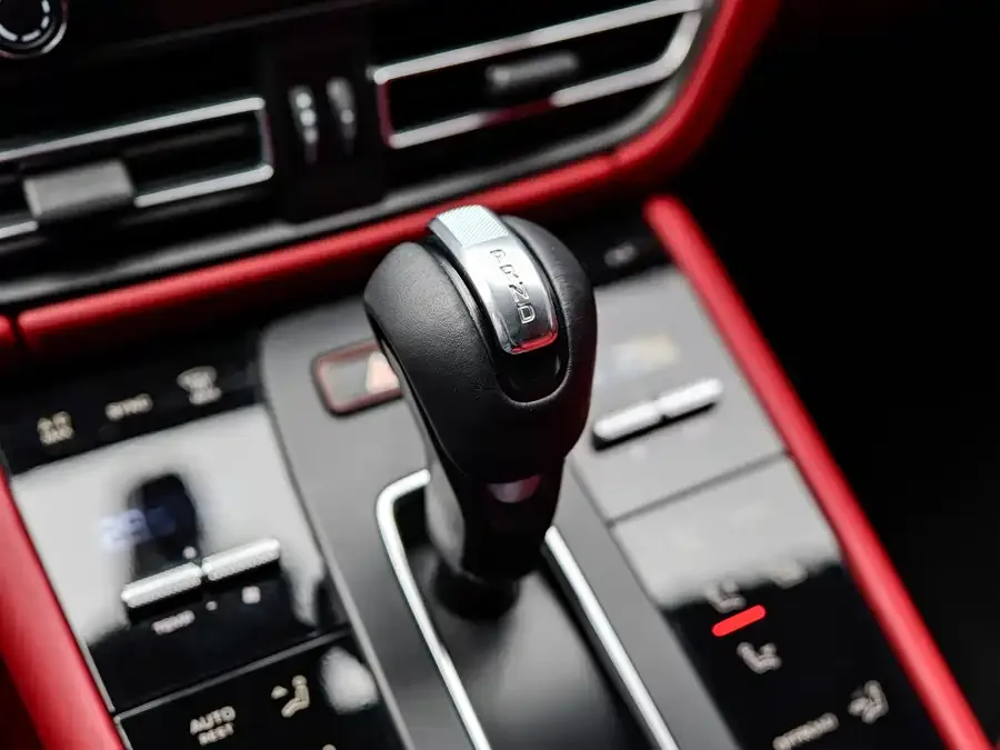 Porsche Macan Macan 2022 Macan 2.0T 2022 — миниатюра 2