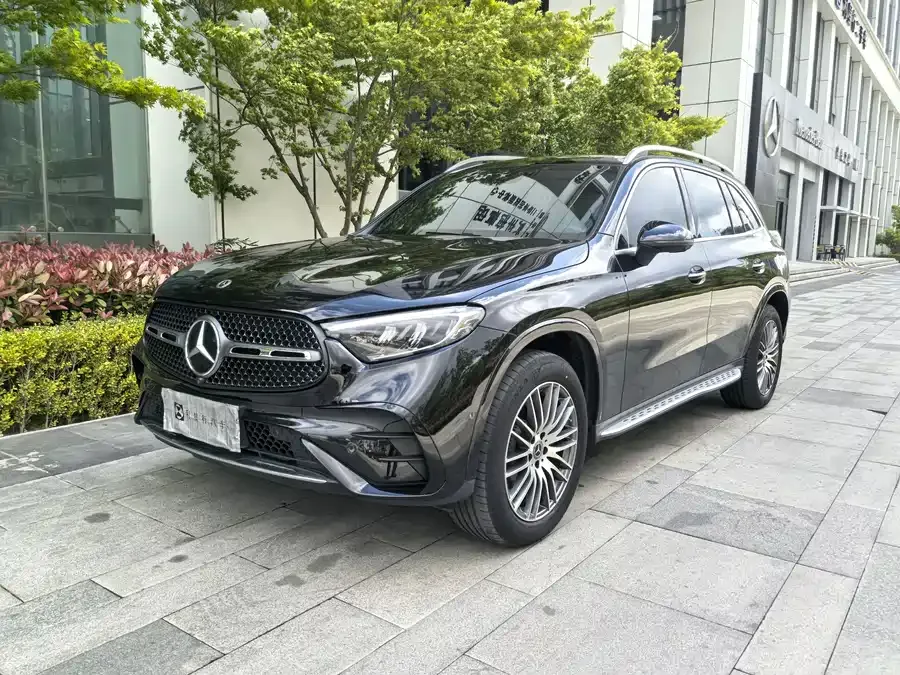 Mercedes-Benz GLC-Class 2023