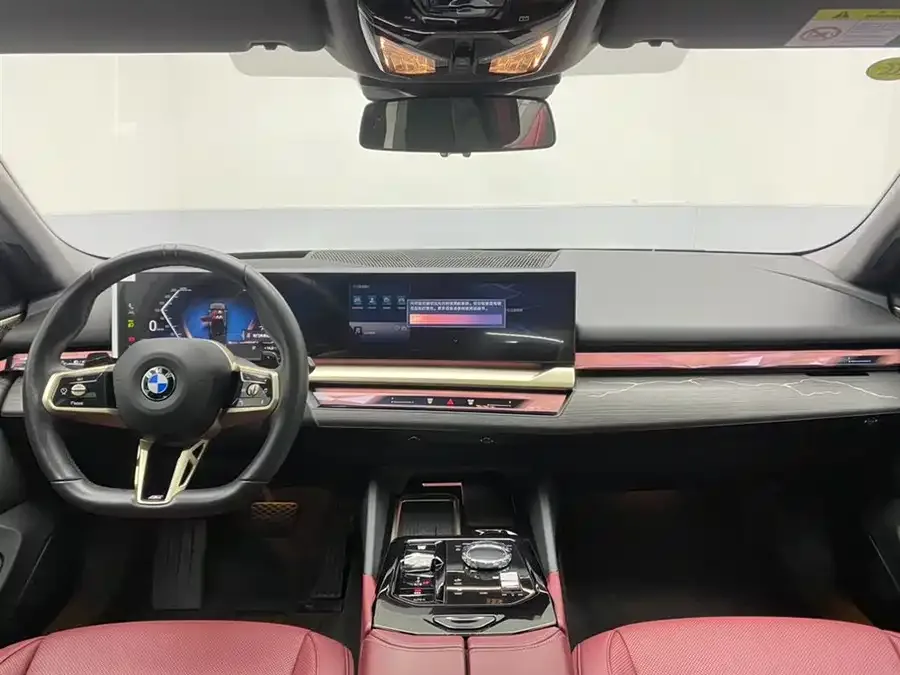 BMW 5 Series BMW 5 Series 2025 530Li Exclusive M Sport Package 2025 — миниатюра 4