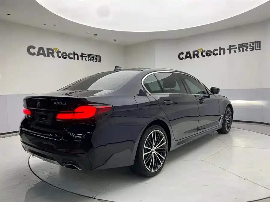 BMW 5 Series BMW 5 Series 2022 facelift 530Li Leading M Sport Package 2022 — миниатюра 2