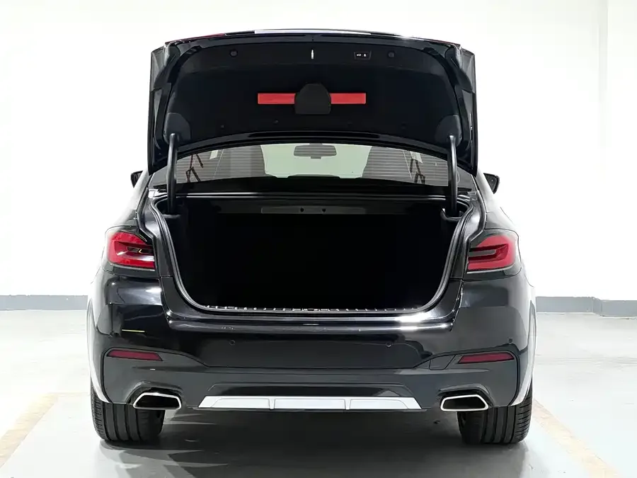 BMW 5 Series BMW 5 Series 2022 facelift 530Li Exclusive M Sport Package 2022 — миниатюра 3