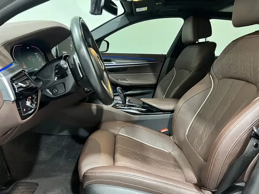 BMW 5 Series BMW 5 Series 2022 facelift 530Li Exclusive M Sport Package 2022 — миниатюра 4