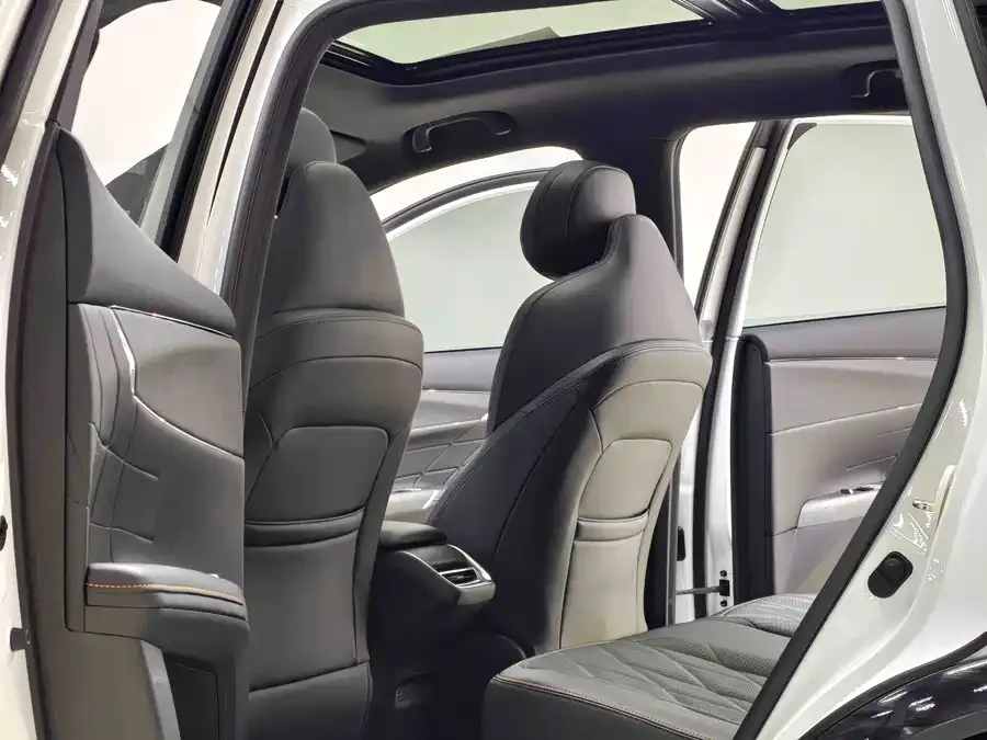 Changan CS75PLUS Changan CS75PLUS 2023 third-generation 1.5T automatic pilot model 2024 — миниатюра 2