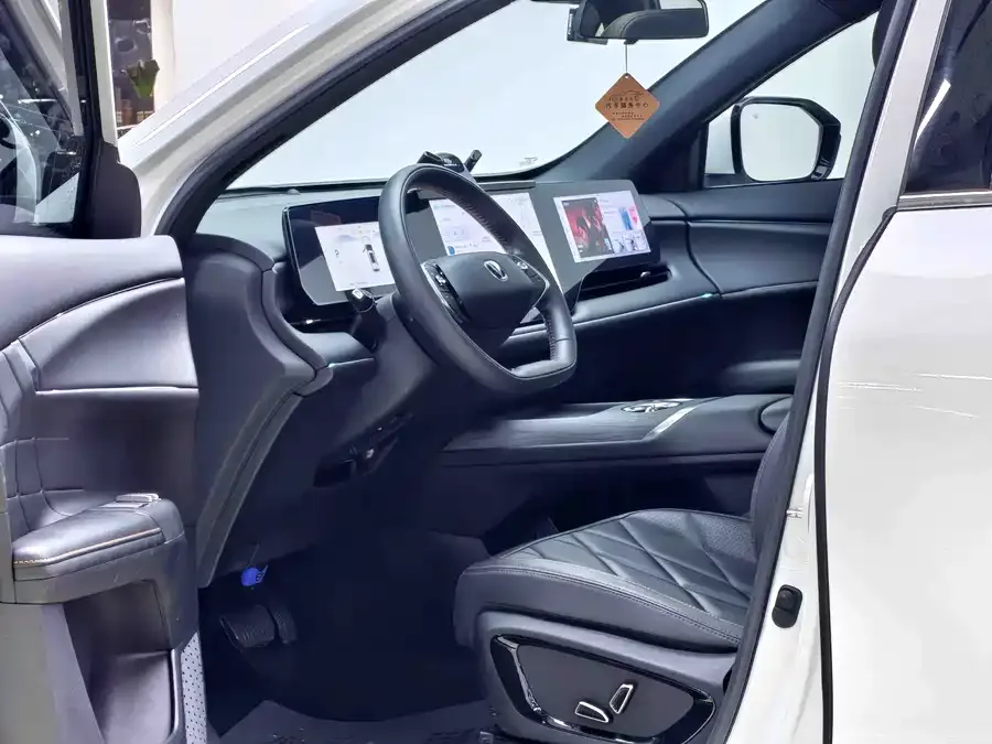Changan CS75PLUS Changan CS75PLUS 2023 third-generation 1.5T automatic pilot model 2024 — миниатюра 4